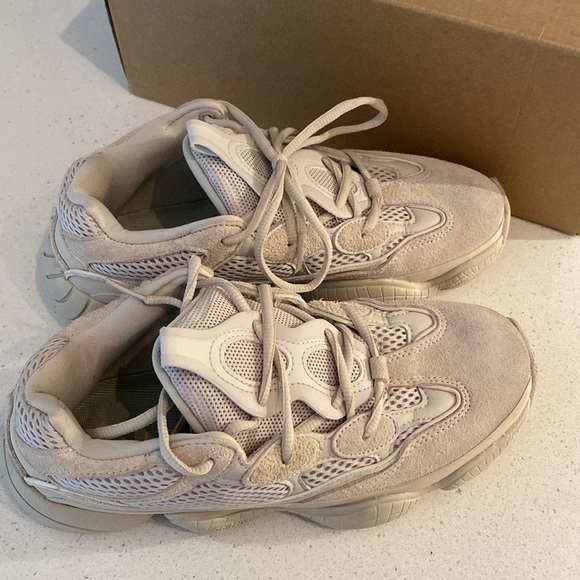 Inspired Yzy 500 Sneakers - Picture 2 of 6